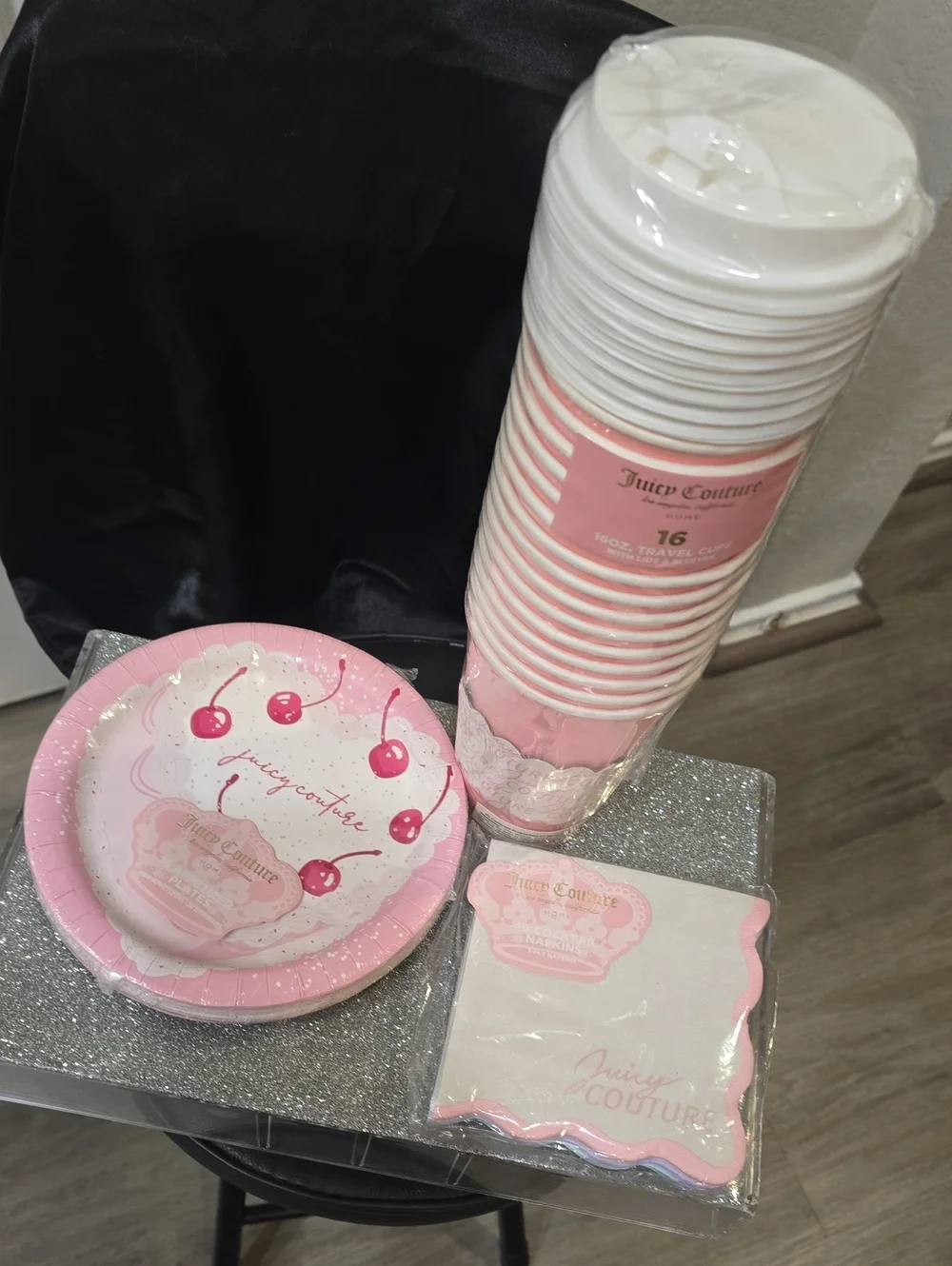 Juicy Couture Home 75-PC Disposable Party Set